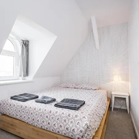 Urban Nest Bon 11 Apartment